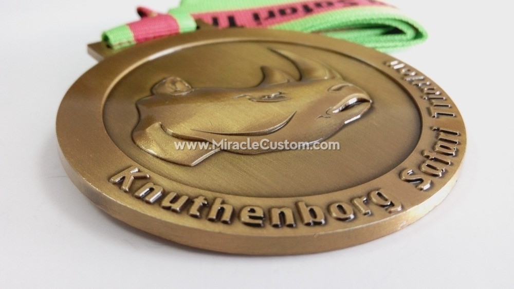 custom safari medals