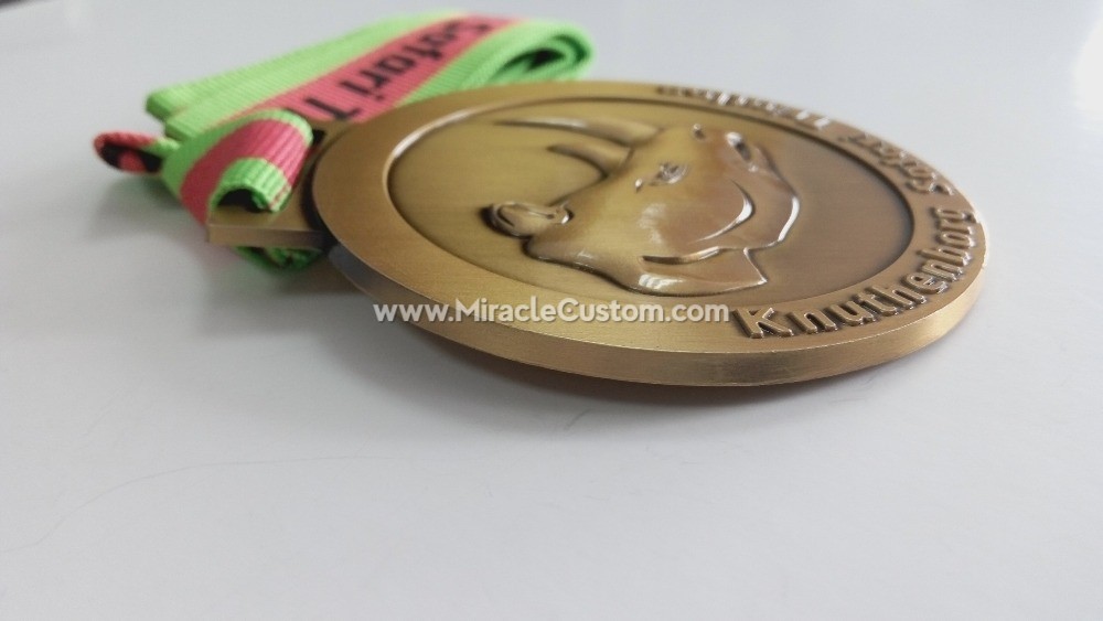 custom safari medals