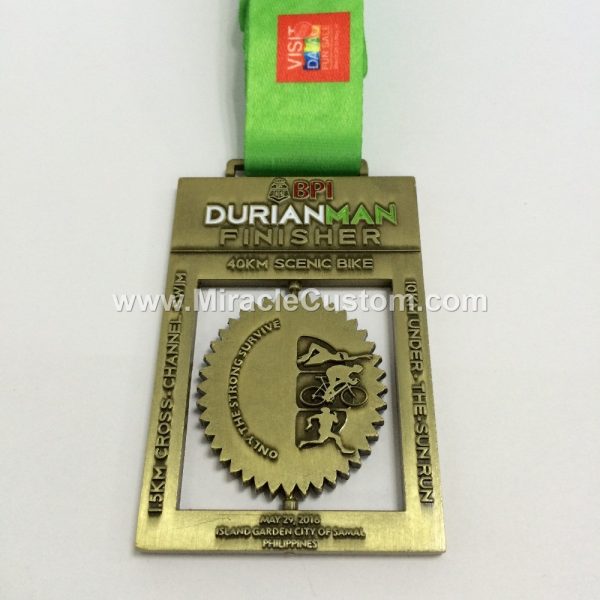 custom spinning race medals