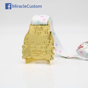 custom bright finish race medals for hello kitty run events