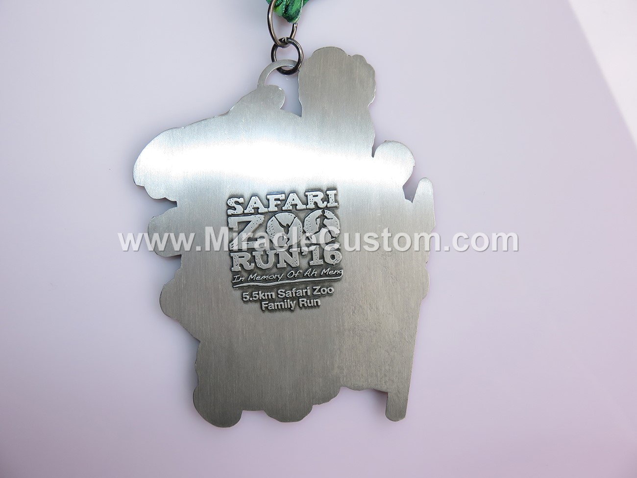 custom zoo run medals