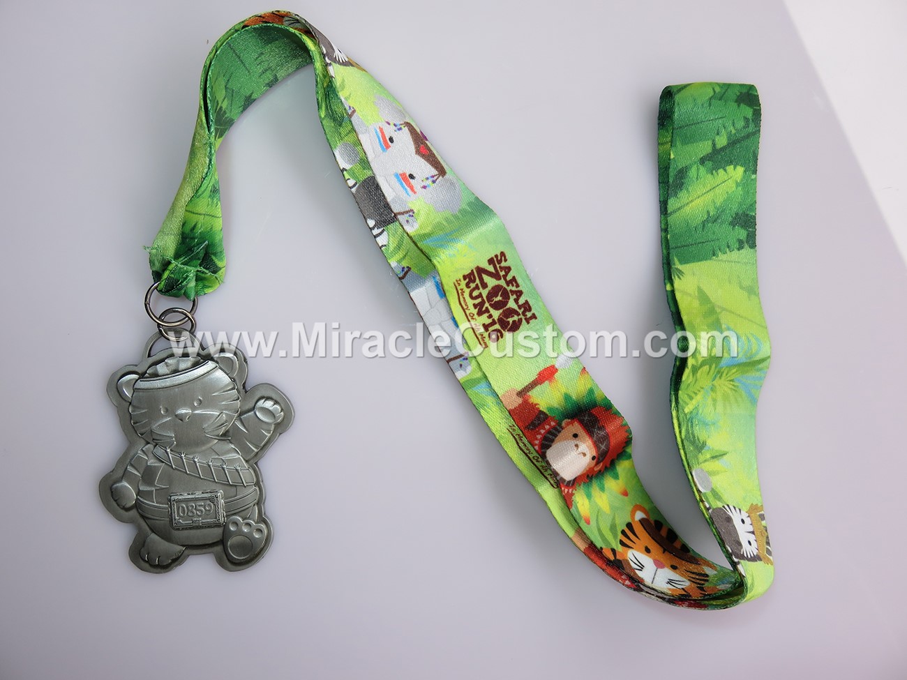 custom zoo run medals