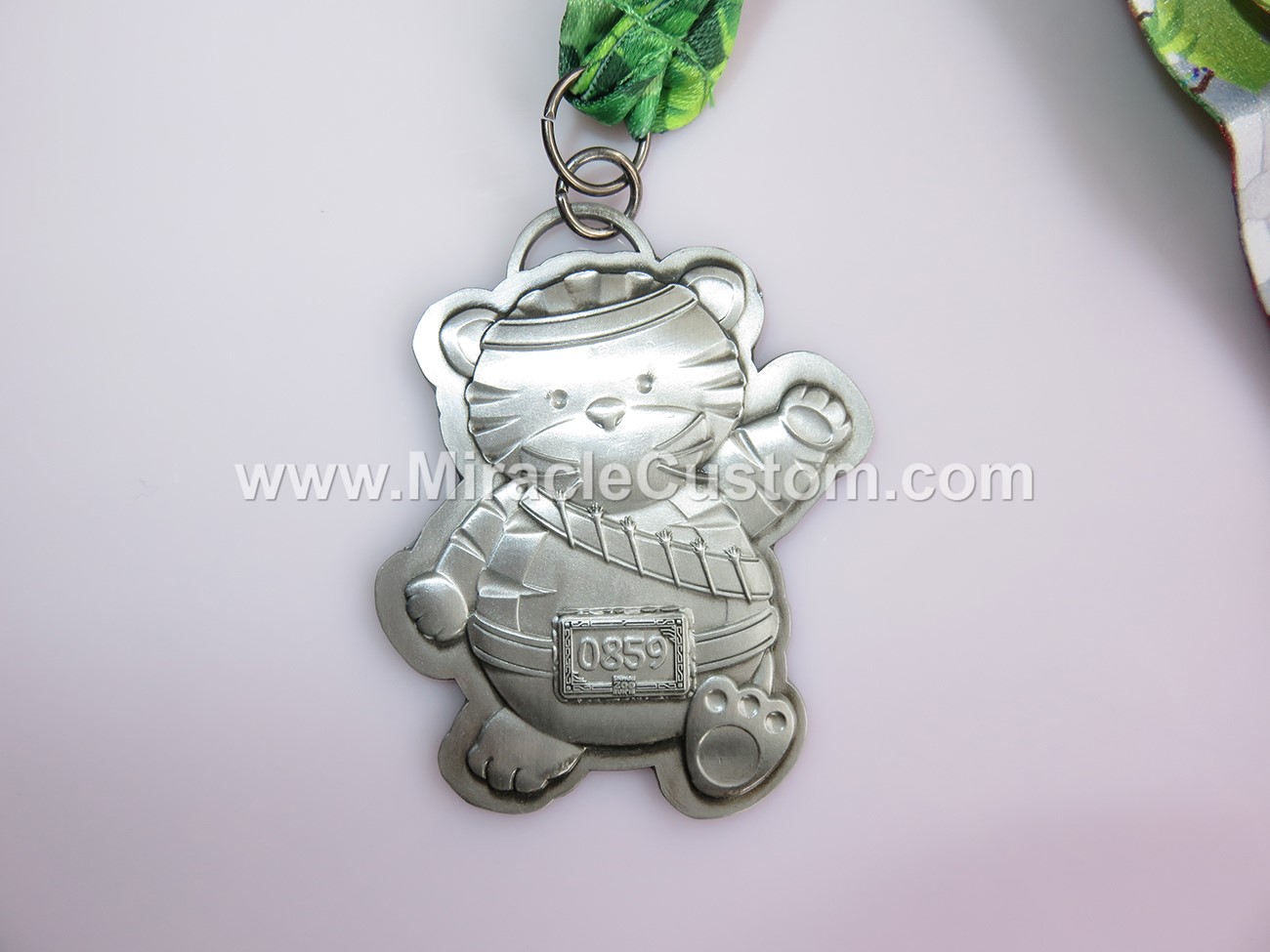 custom zoo run medals