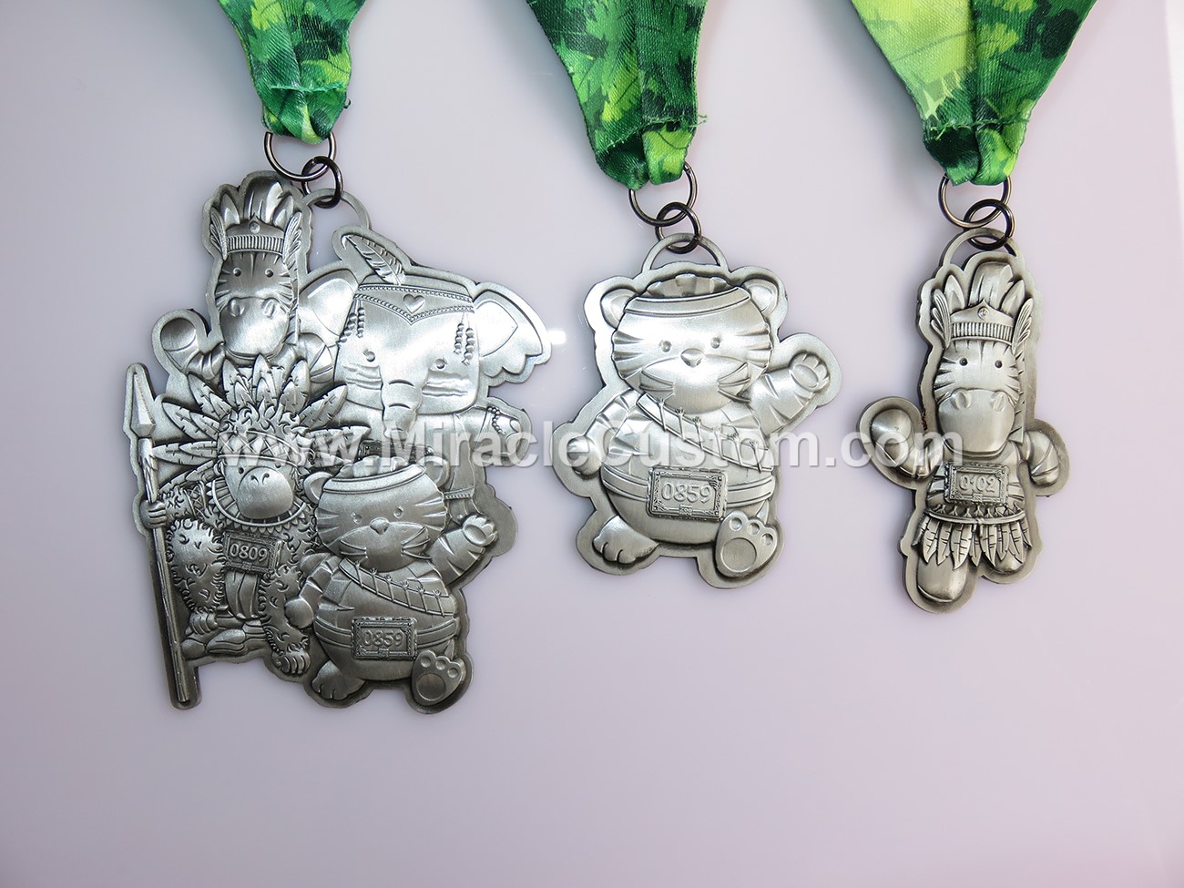 custom zoo run medals