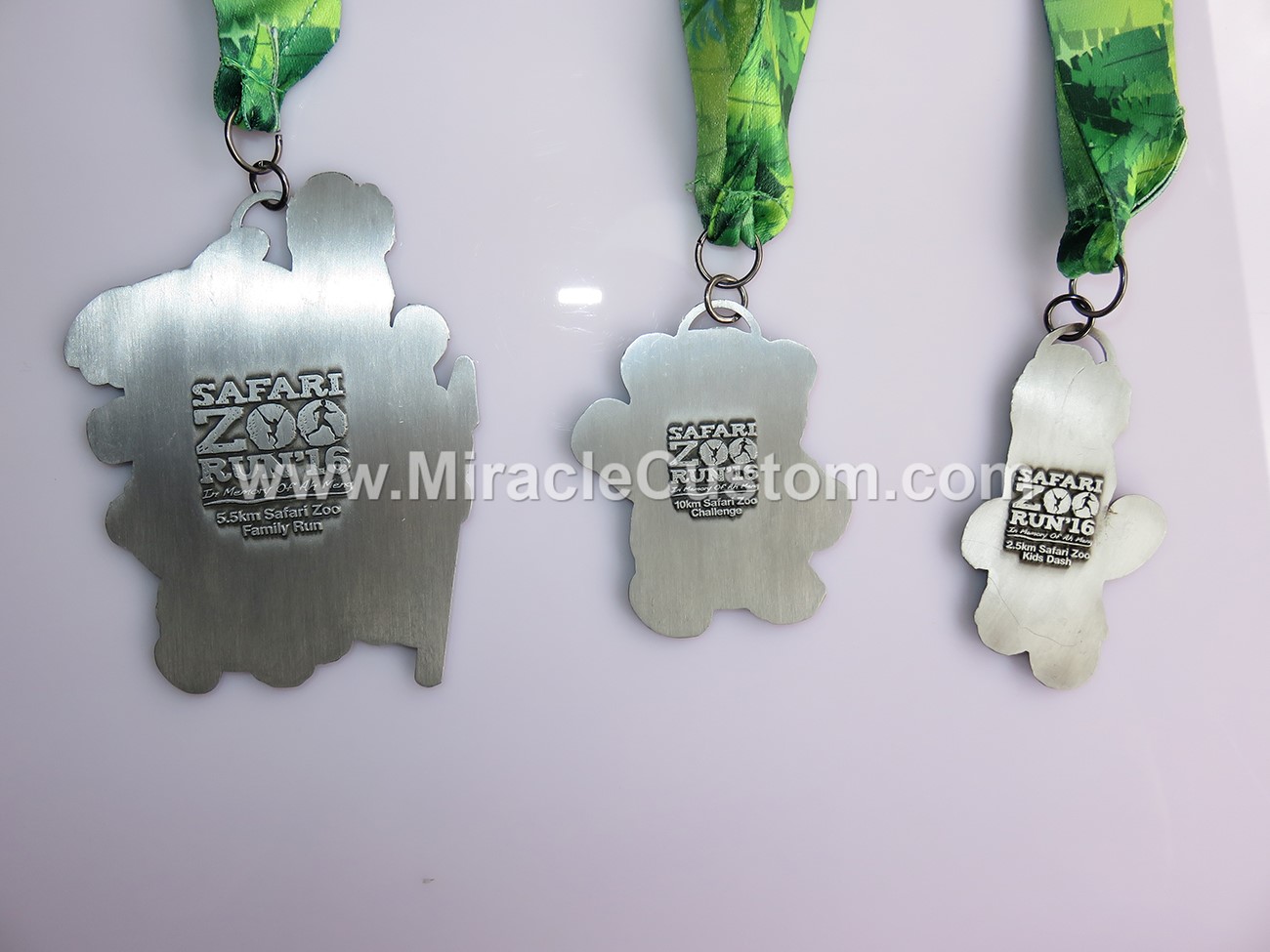 custom zoo run medals