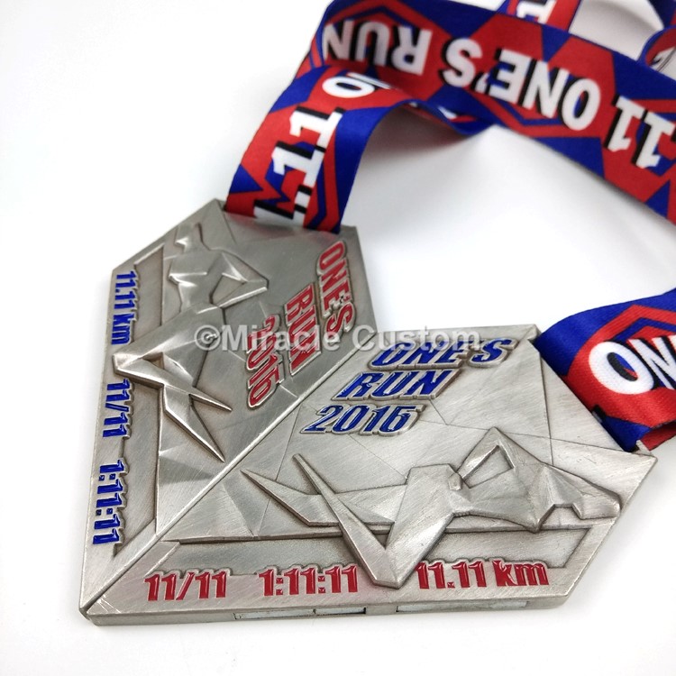 custom couple run medals