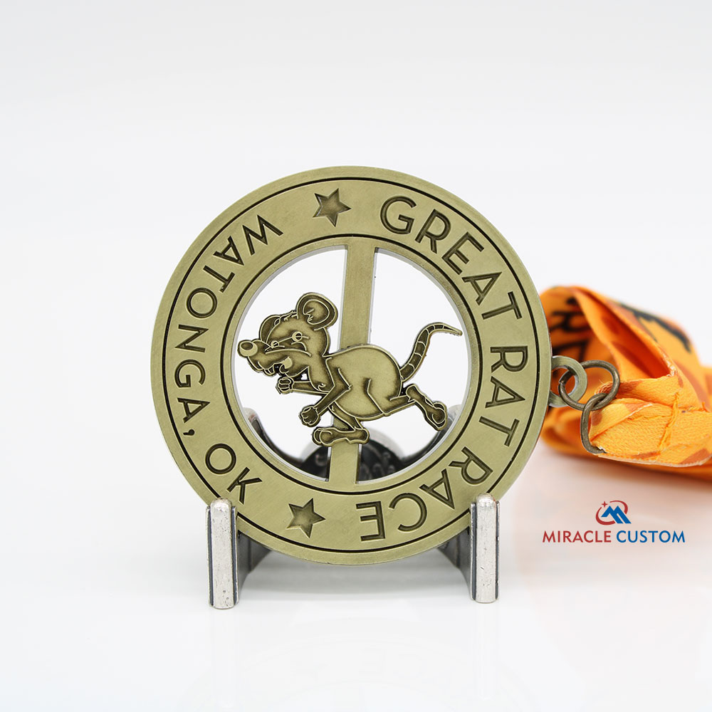 Custom Great Rat Race Spin Medals Sports Medals