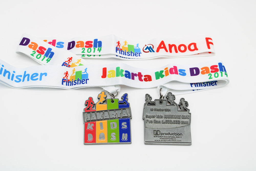 Custom Kids Dash Medals color filling medals