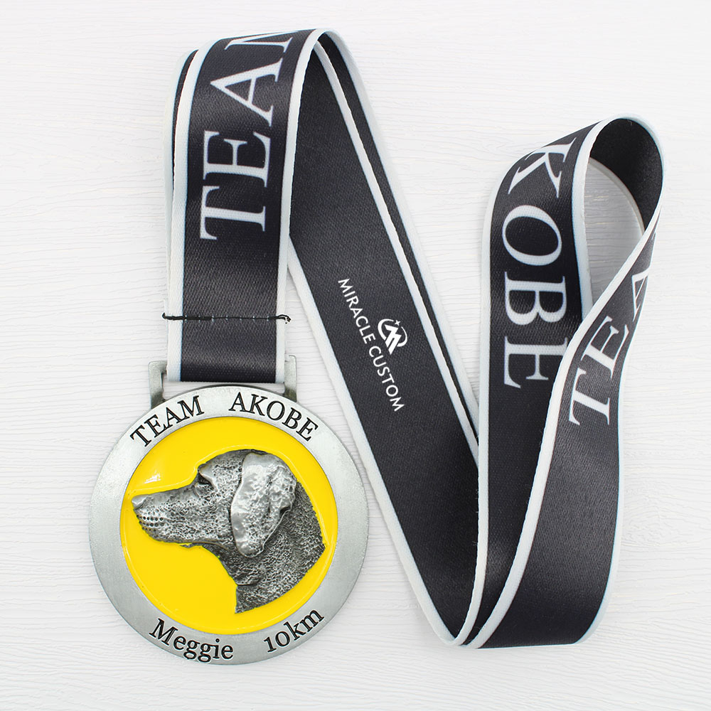 Custom Team AKobE Marathon Meggie 10km Finisher Medals