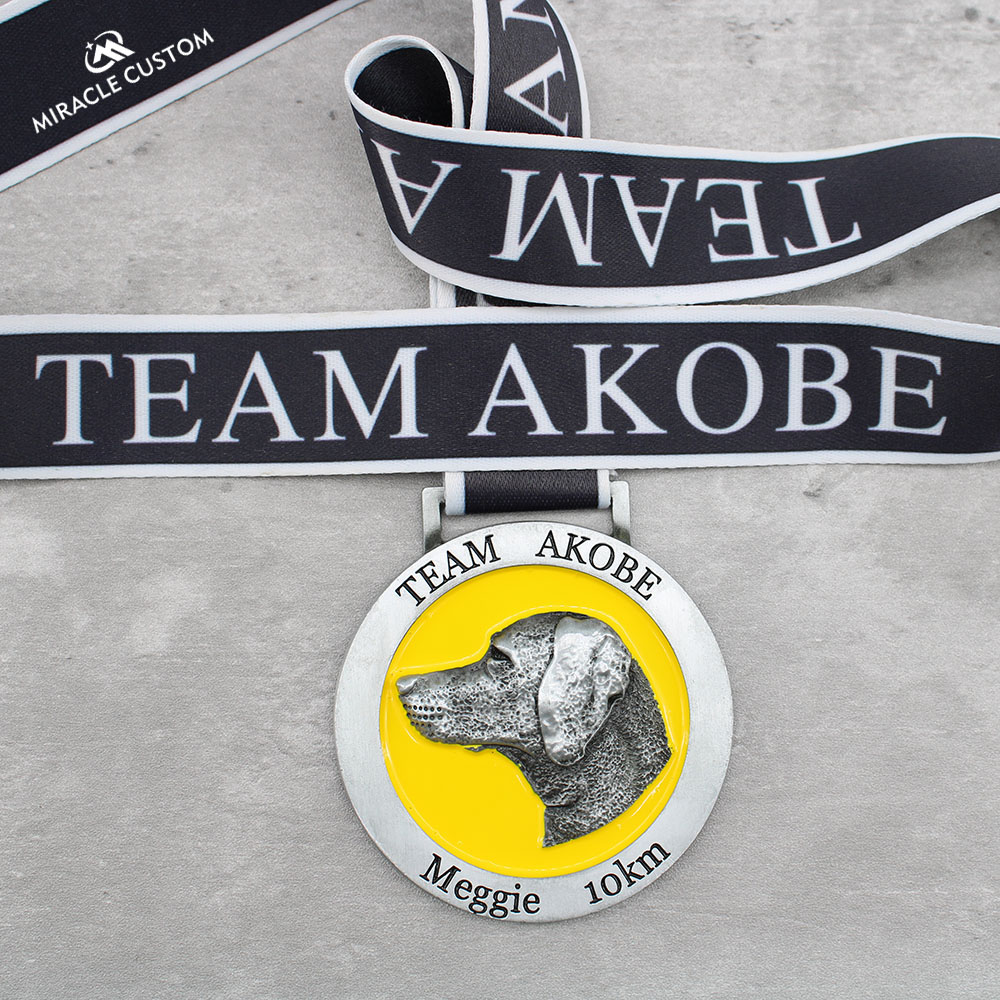 Custom Team AKobE Marathon Meggie 10km Finisher Medals