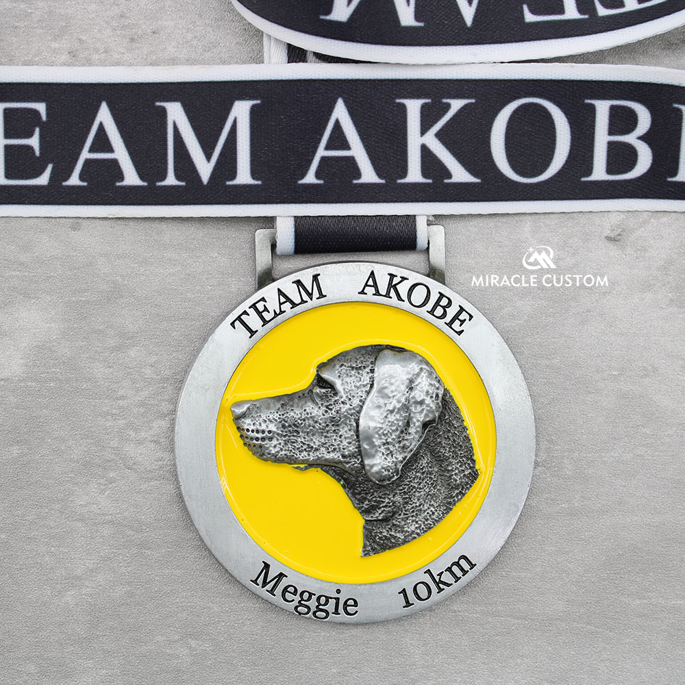 Custom Team AKobE Marathon Meggie 10km Finisher Medals