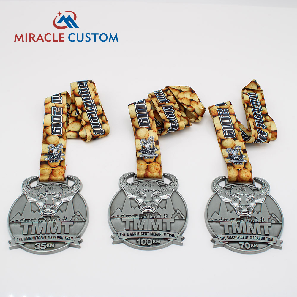 custom marathon running medals