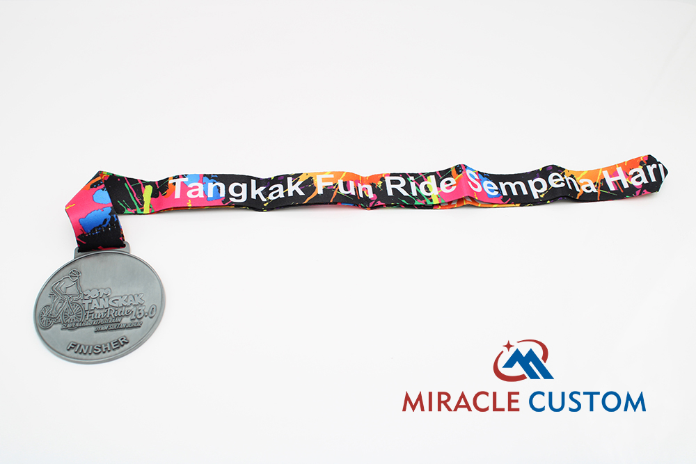 custom fun ride sports medals