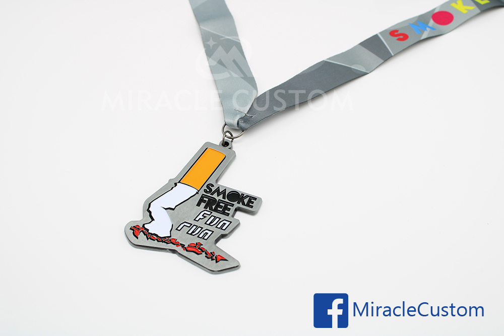 custom smoke free fun run medals