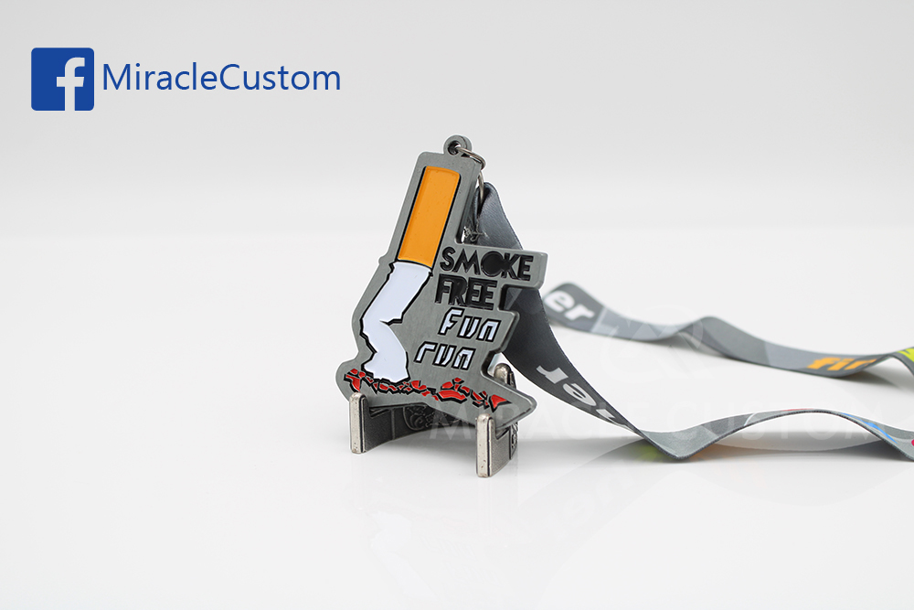 custom smoke free fun run medals