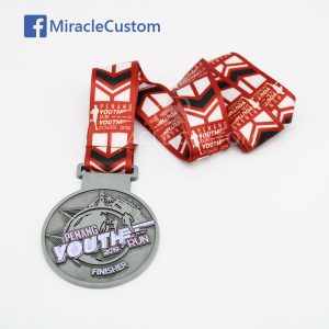 custom finisher run medals