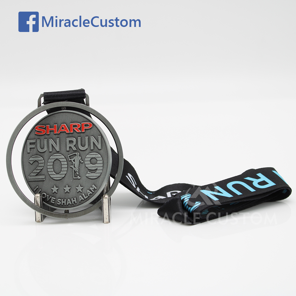 Custom fun run finisher medals