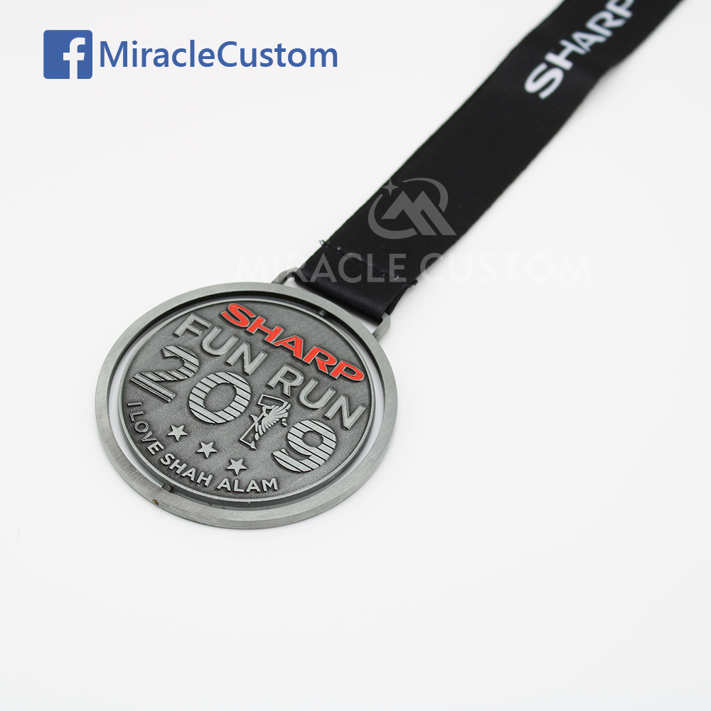 Custom fun run finisher medals