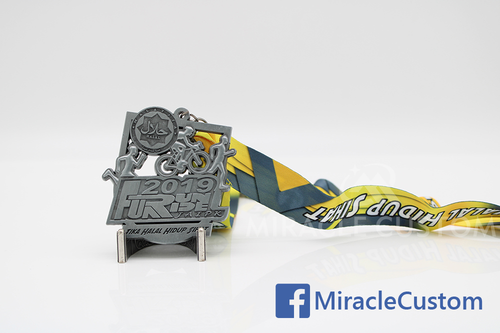 custom fun run ride medals