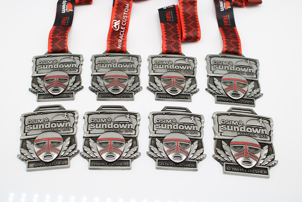 sundown marathon 2015 medals