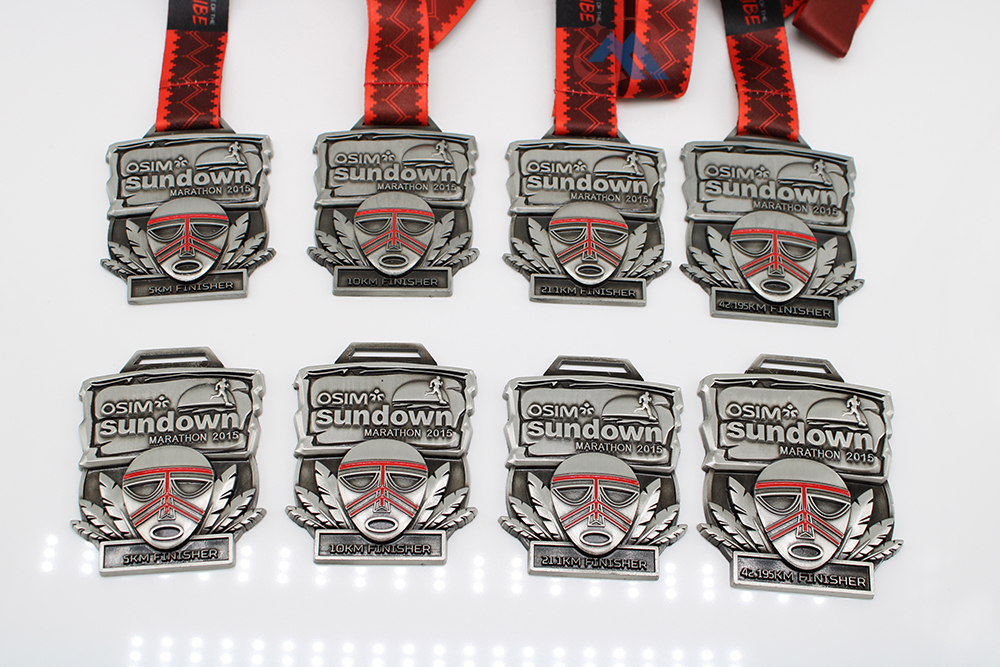 sundown marathon 2015 medals