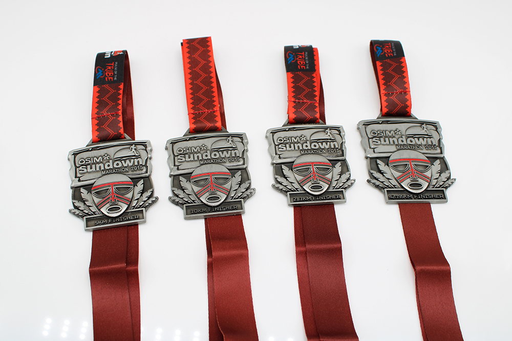 sundown marathon 2015 medals