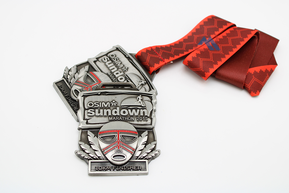 sundown marathon 2015 medals