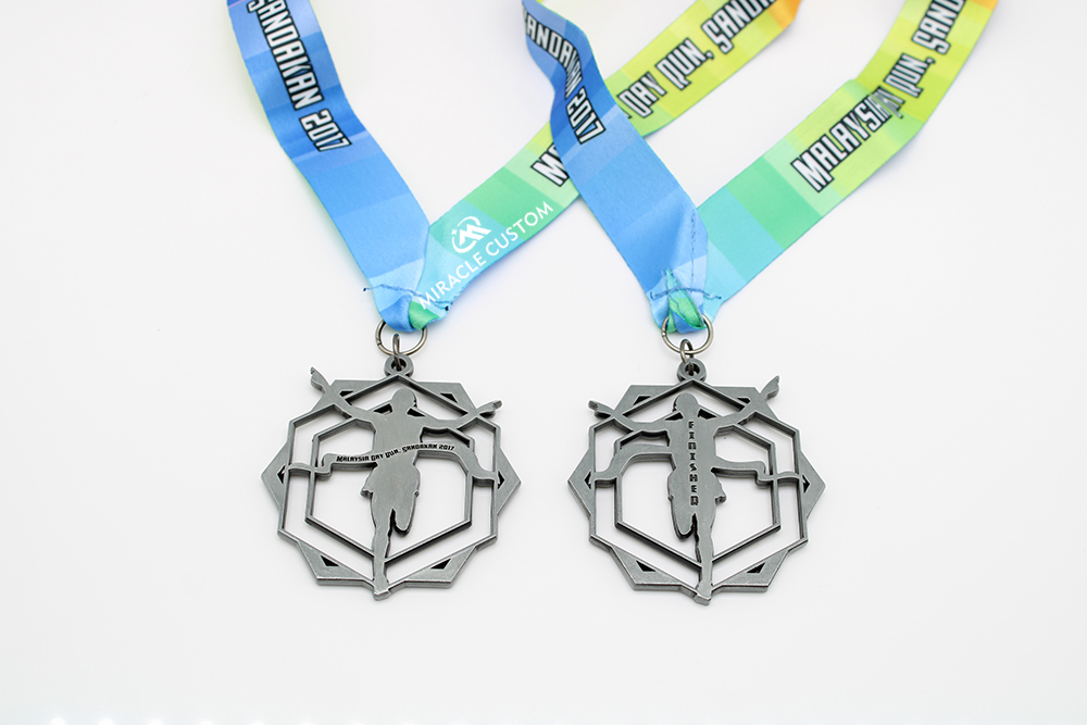 custom finisher medals marathon