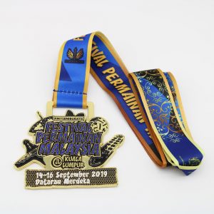 custom fun run glitter medals