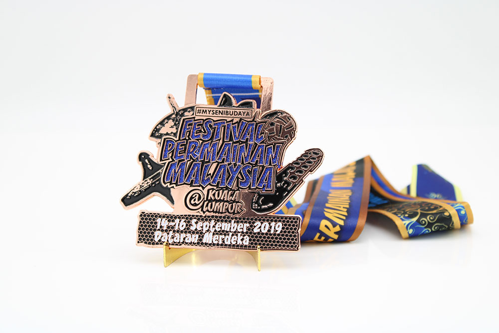 custom fun run glitter medals