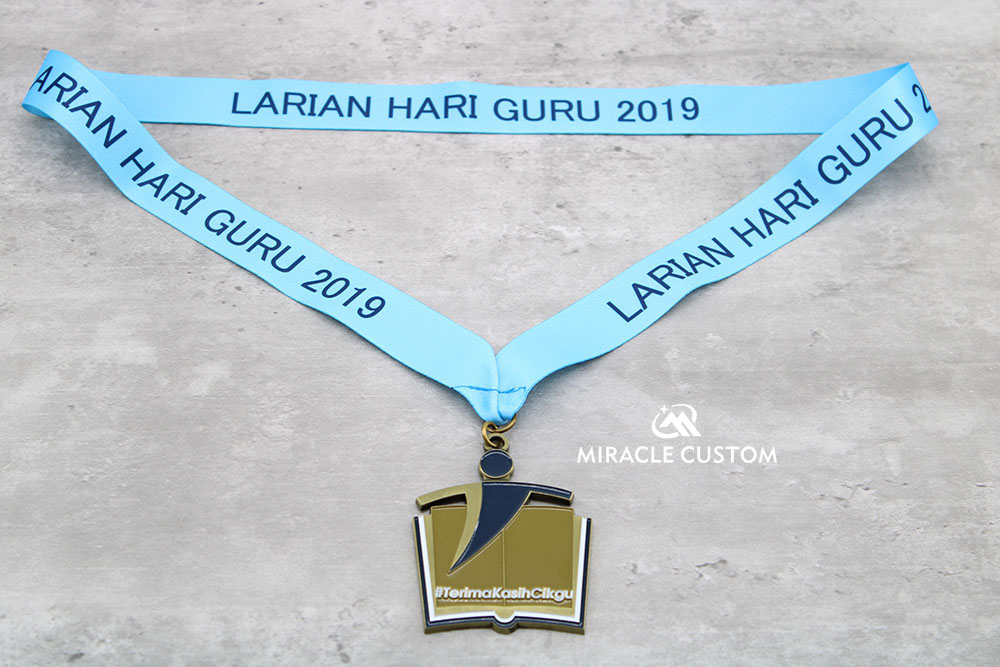 Custom Teachers Day Virtual Run Medals