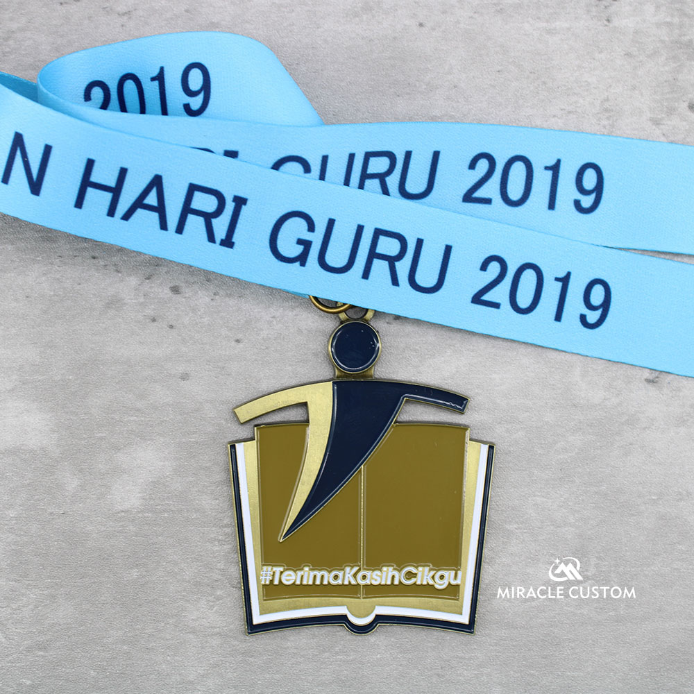 Custom Teachers Day Virtual Run Medals