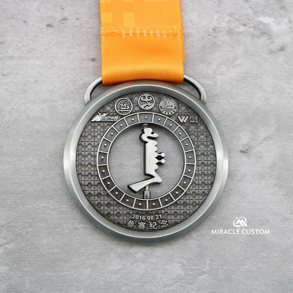 Custom Ordos International Marathon Spin Medals