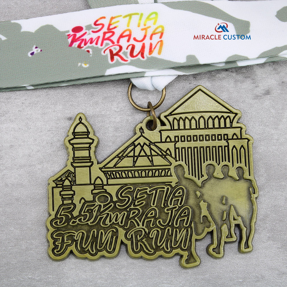 Custom Sertai Larian Setia Raja Fun Run Medals