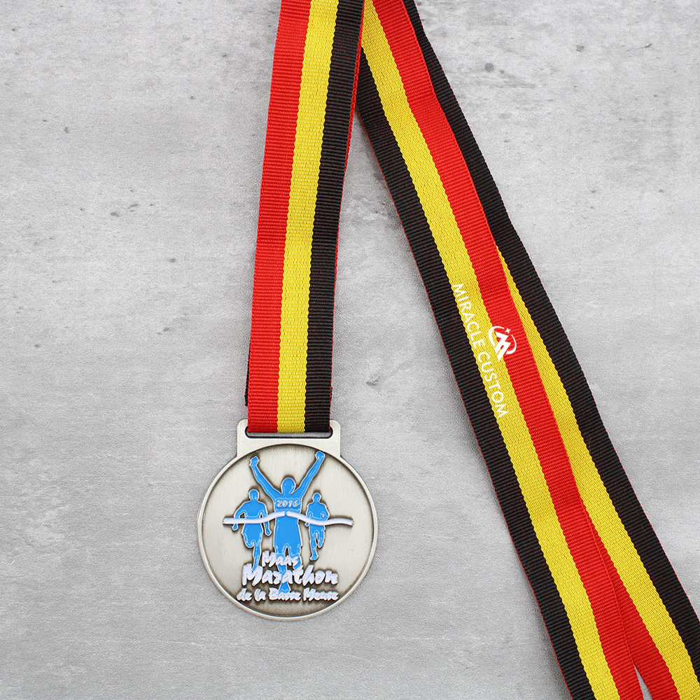 Custom maas marathon de la meuse medals