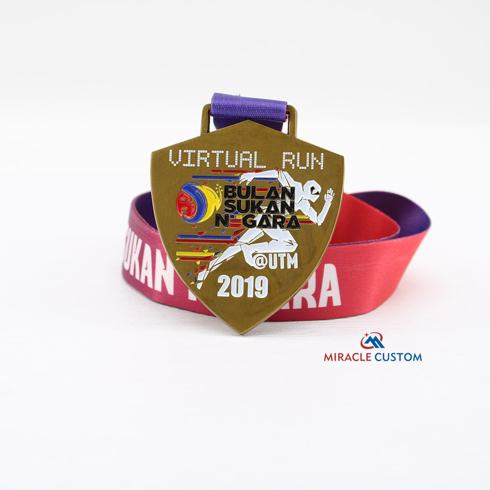 Custom Bulan Sukan Negara UTM 2019 Half Marathon Medals