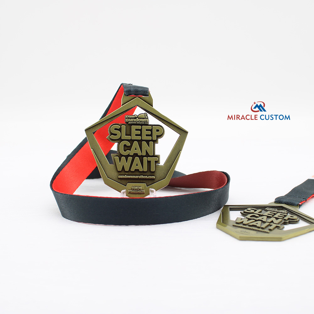 Custom OSIM Sundown Marathon Singapore 5KM 10KM Fun Run Medals