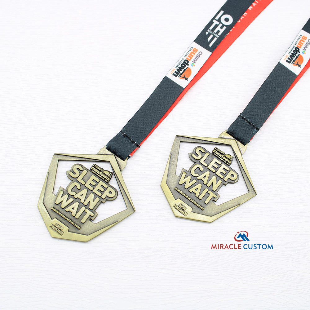 Custom OSIM Sundown Marathon Singapore 5KM 10KM Fun Run Medals