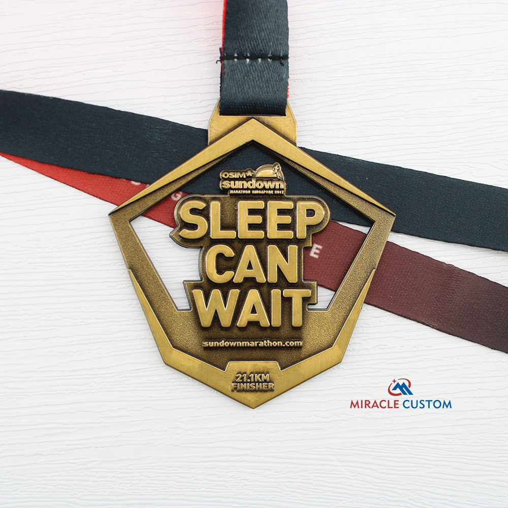 Custom OSIM Sundown Marathon Singapore 21.1KM Half Marathon Medals