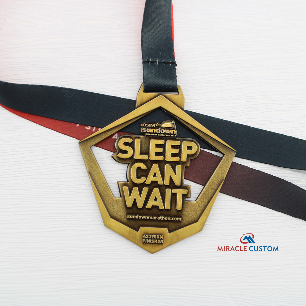 Custom OSIM Sundown Marathon Singapore 42.195KM Marathon Medals