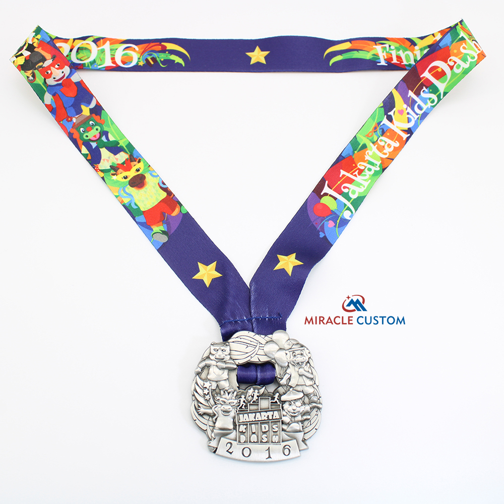 Custom Jakarta kids Dash 2016 Carnival Fun Run Medals