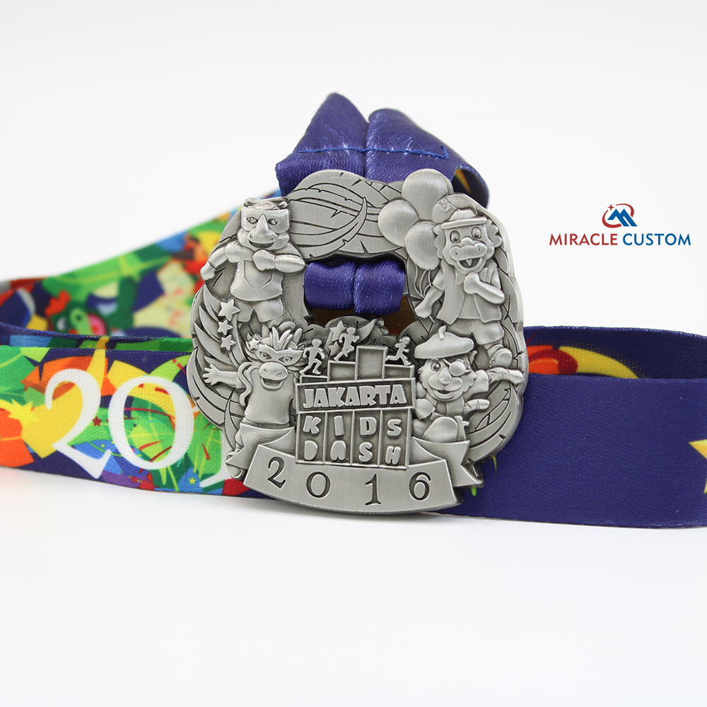 Custom Jakarta kids Dash 2016 Carnival Fun Run Medals