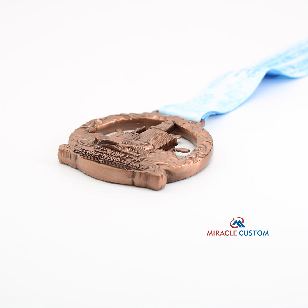 Custom ICBC Cup Dalian International Marathon Medals