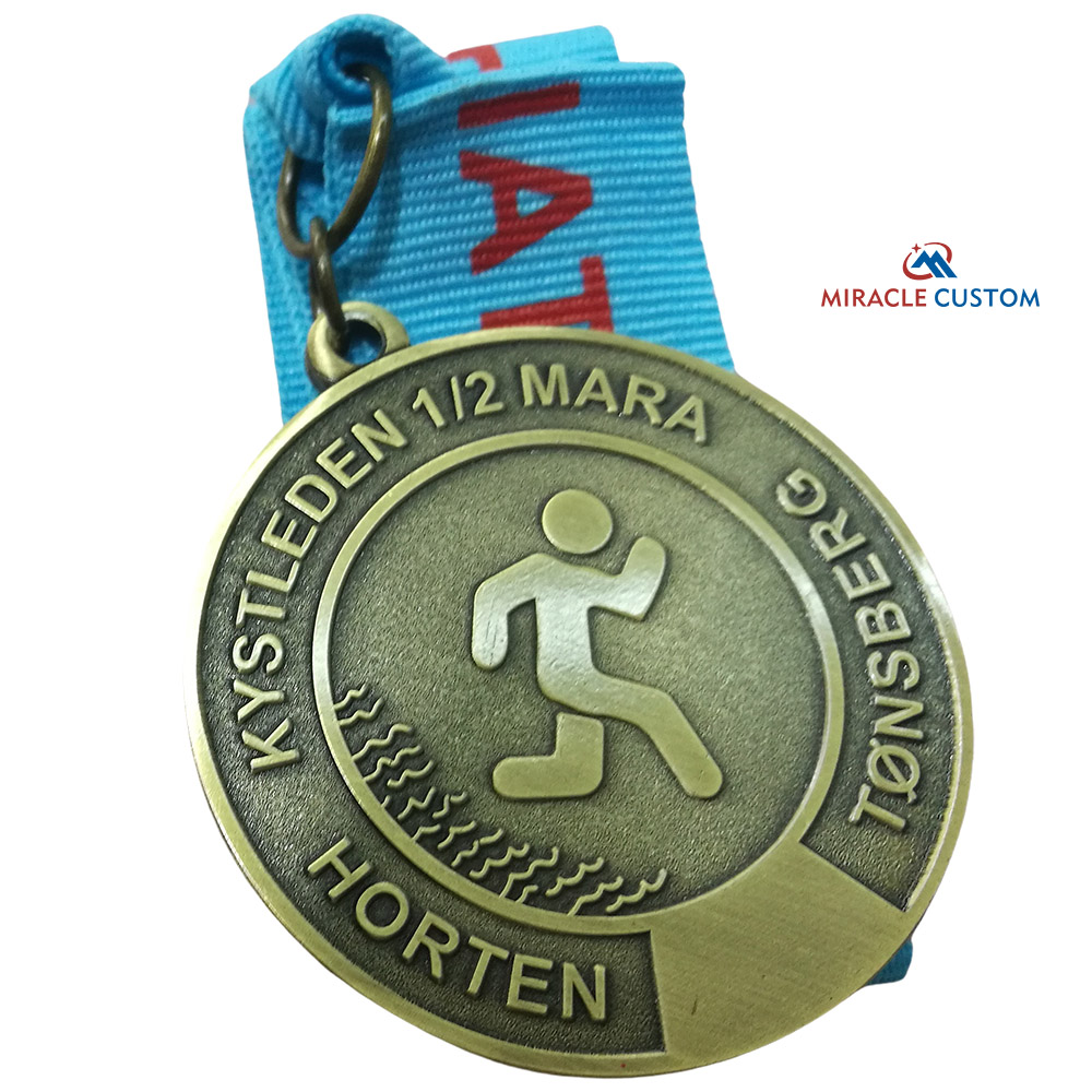Custom Medals Die Struck Iron Marathon Medals Kystleden halvmaraton 2021