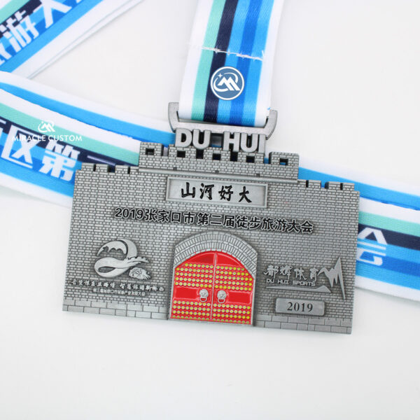 custom hiking sports medals